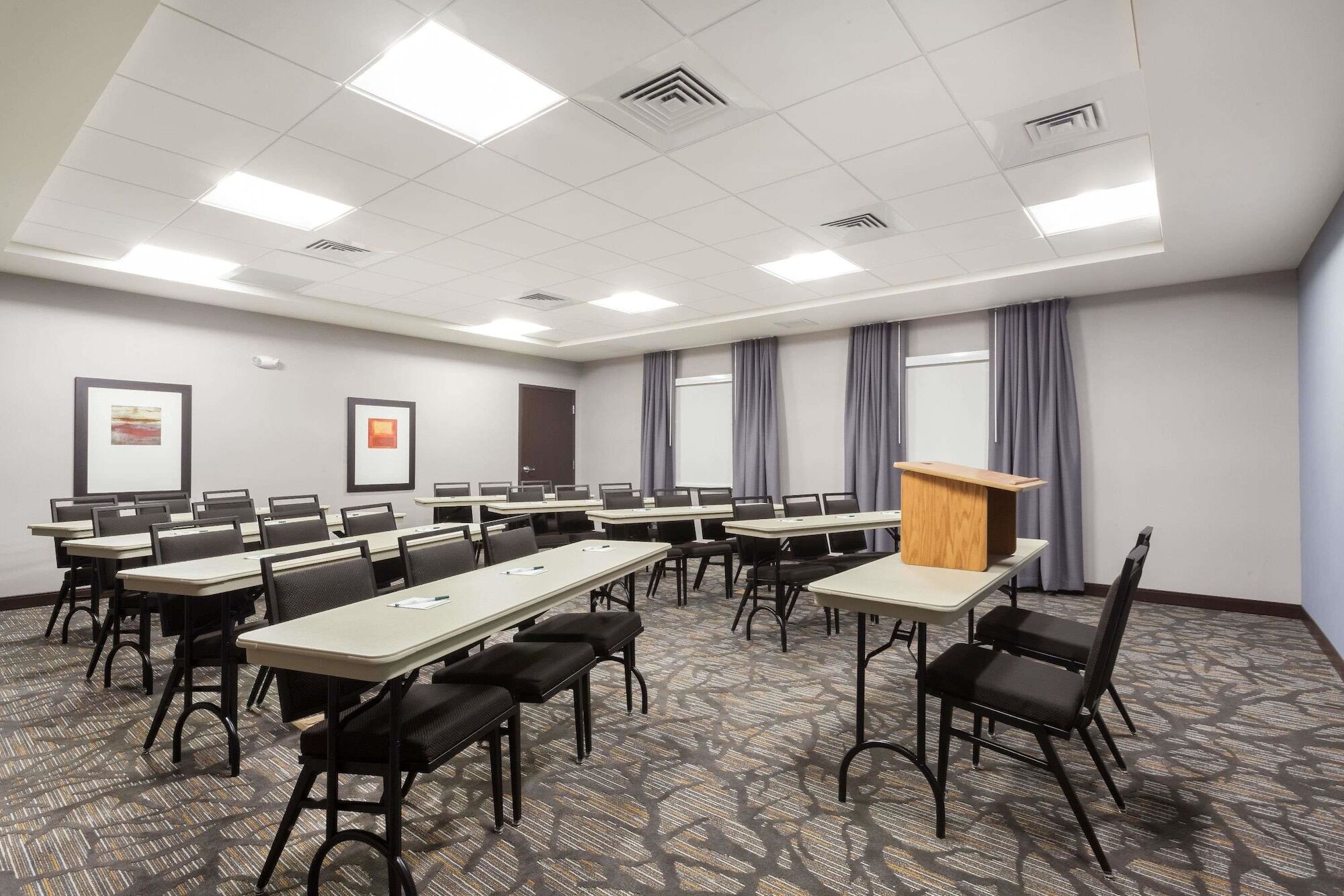 Wingate By Wyndham Altoona Downtown/Medical Center Hotel Exterior photo